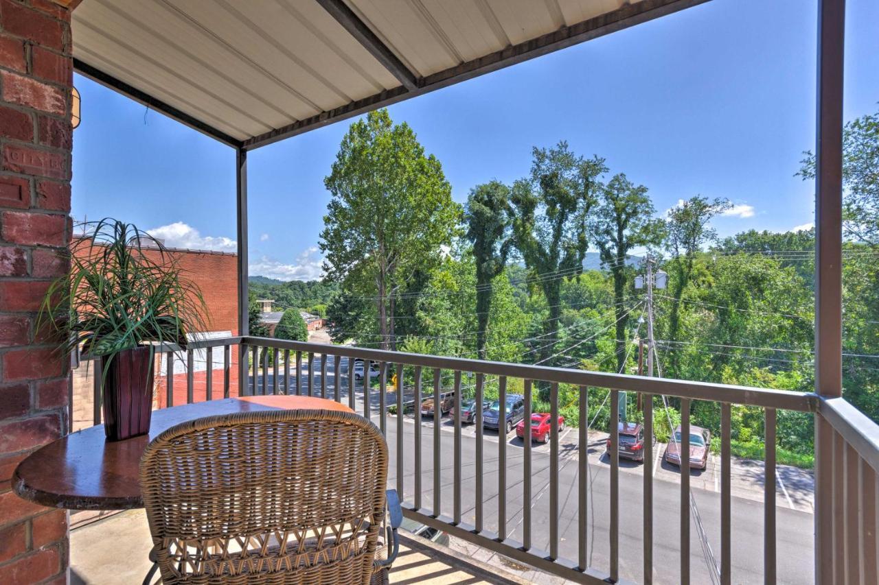 Modern Main St Apt In Downtown Waynesville! Exterior foto