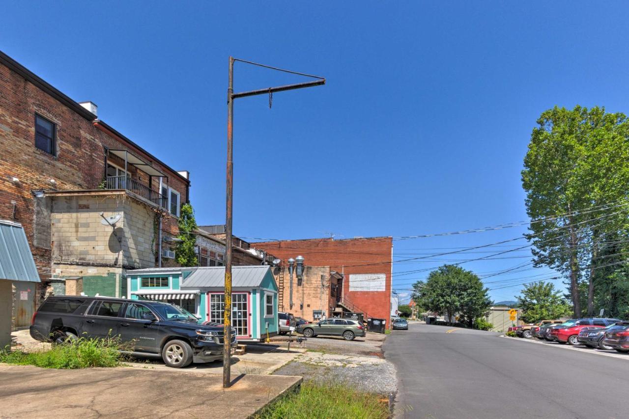 Modern Main St Apt In Downtown Waynesville! Exterior foto
